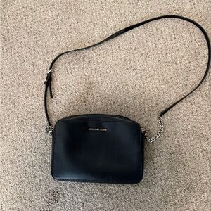 Michael Kors Elegant Black Crossbody Bag